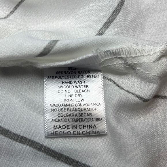 Listicle Large Gray White Stripe Tie Sleeve High Low Top Coastal Preppy Minimal - Picture 7 of 9